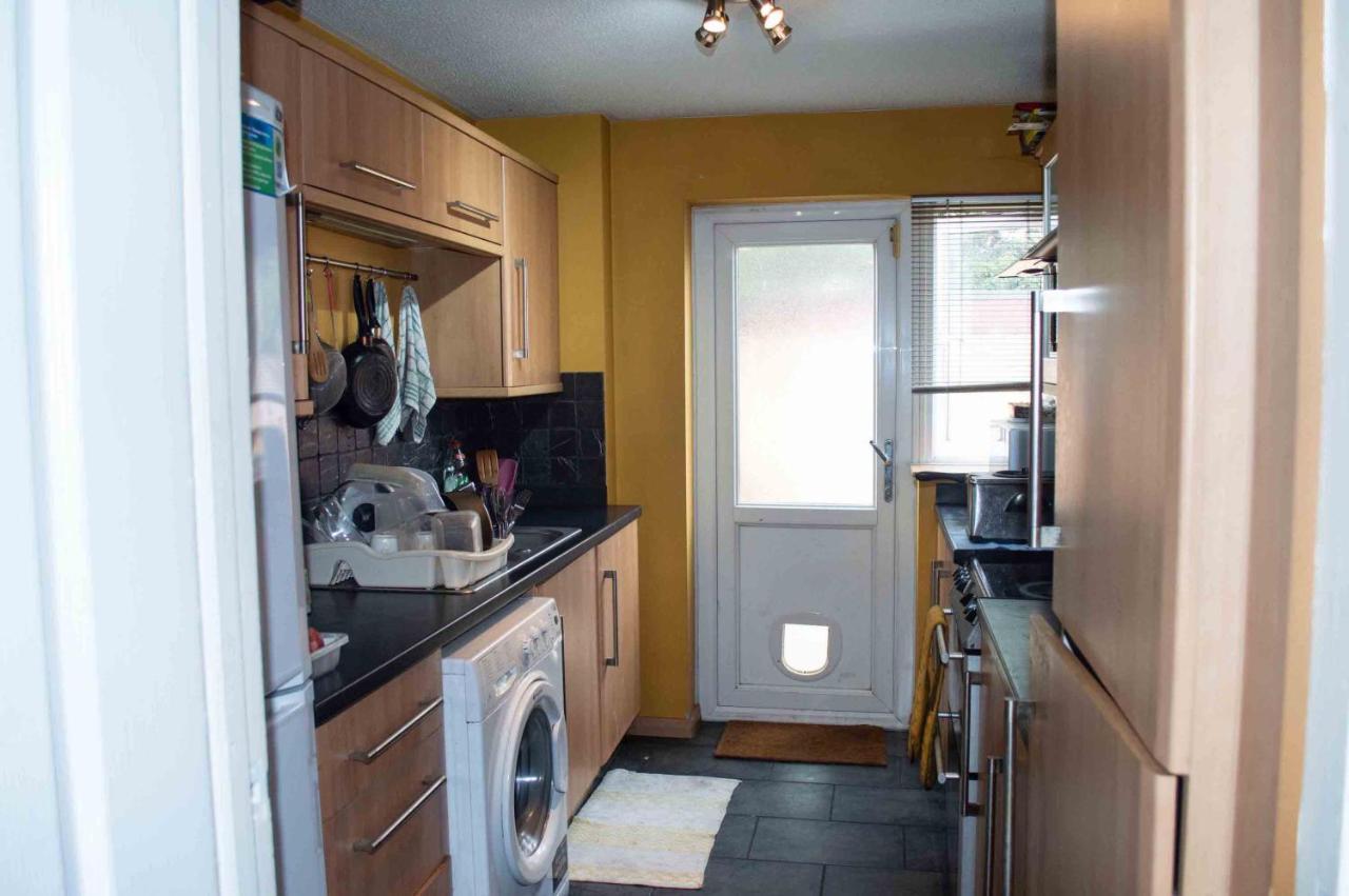 Quiet 2 Bedroom House For Holiday Let In Gravesend Exterior photo